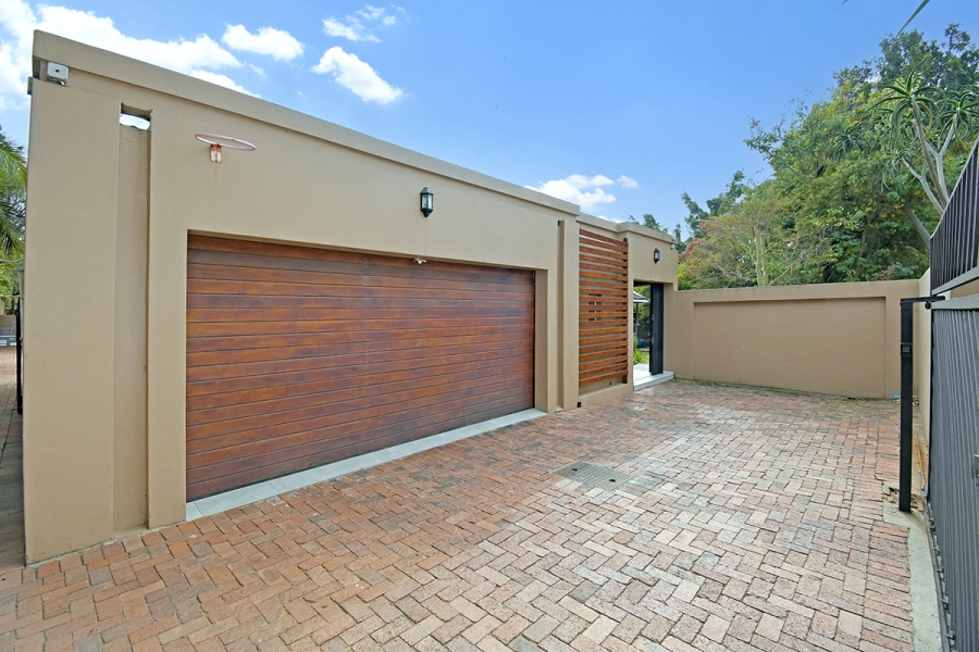 5 Bedroom Property for Sale in Olivedale Gauteng