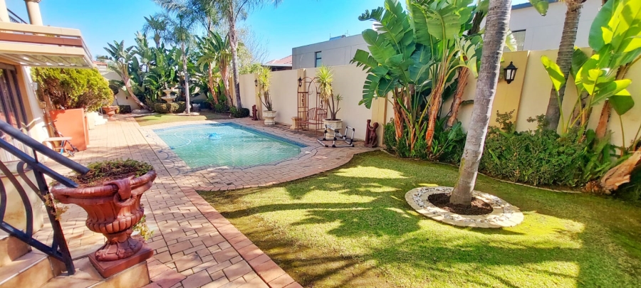 5 Bedroom Property for Sale in Kyalami Glen Estate Gauteng