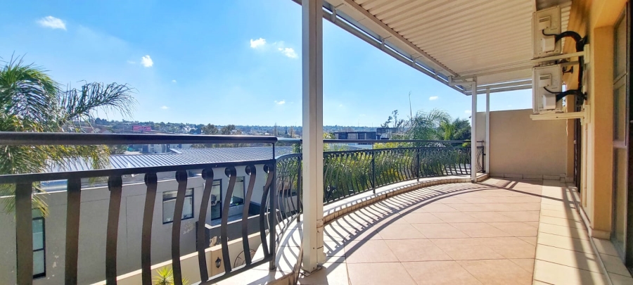 5 Bedroom Property for Sale in Kyalami Glen Estate Gauteng