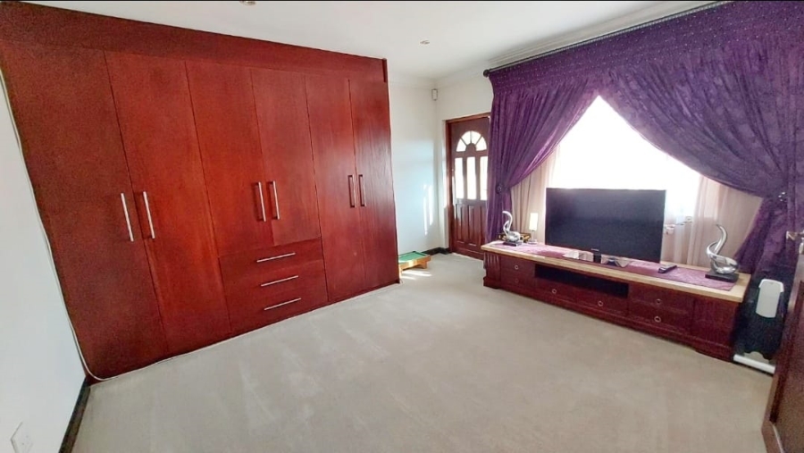 5 Bedroom Property for Sale in Kyalami Glen Estate Gauteng