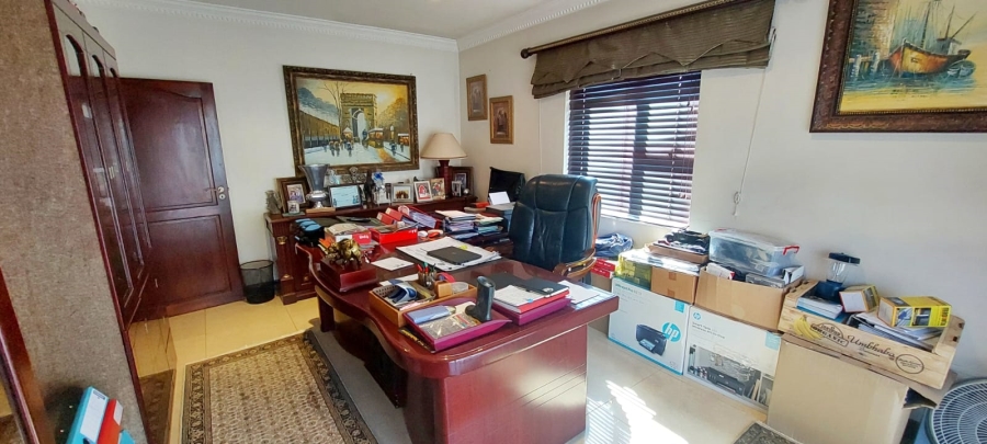 5 Bedroom Property for Sale in Kyalami Glen Estate Gauteng
