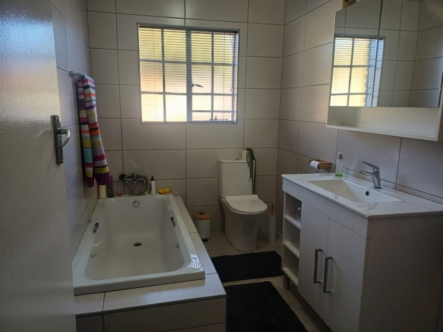 3 Bedroom Property for Sale in Arcon Park Gauteng