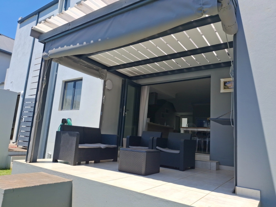 To Let 3 Bedroom Property for Rent in Broadacres Gauteng