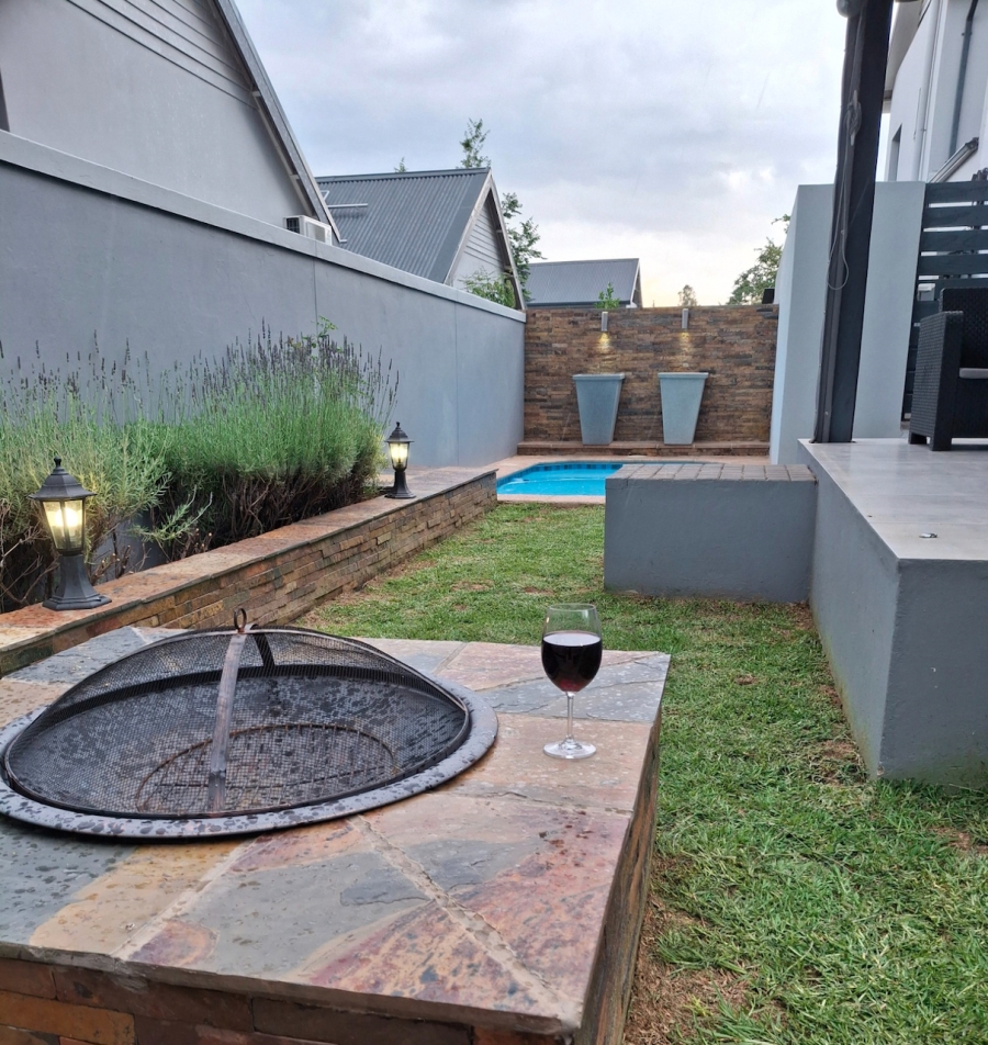 To Let 3 Bedroom Property for Rent in Broadacres Gauteng