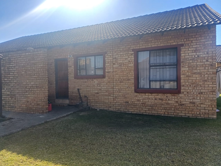 2 Bedroom Property for Sale in Riversdale Gauteng