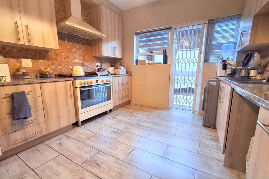4 Bedroom Property for Sale in Highway Gardens Gauteng