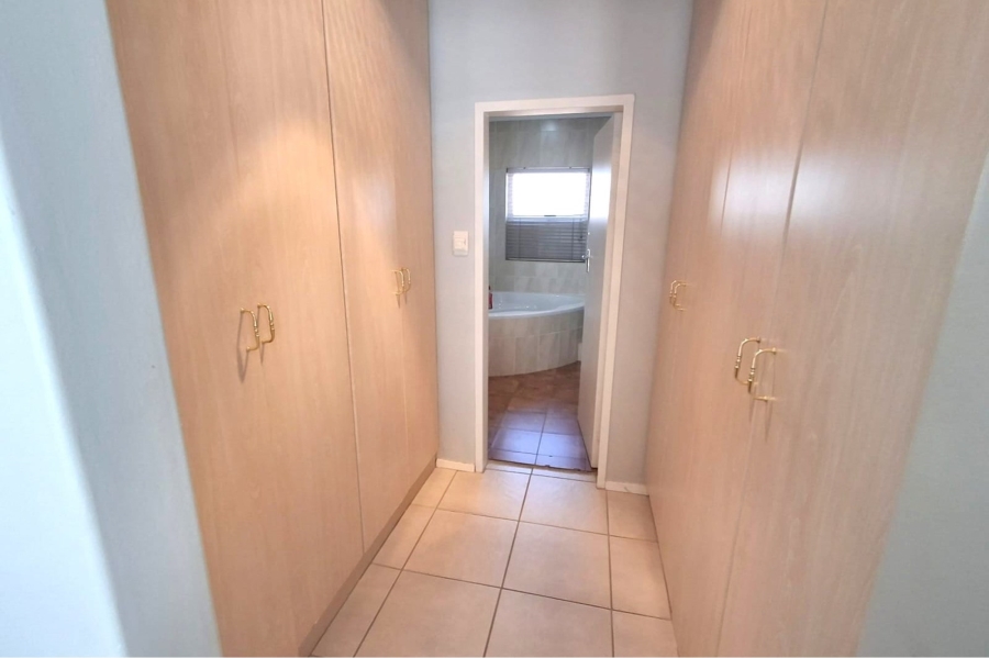 4 Bedroom Property for Sale in Highway Gardens Gauteng