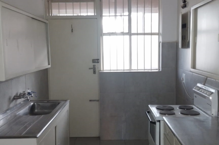 To Let 1 Bedroom Property for Rent in Parktown Gauteng