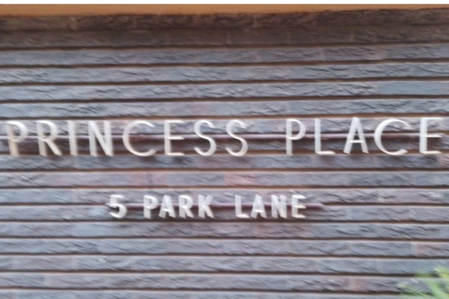 To Let 1 Bedroom Property for Rent in Parktown Gauteng