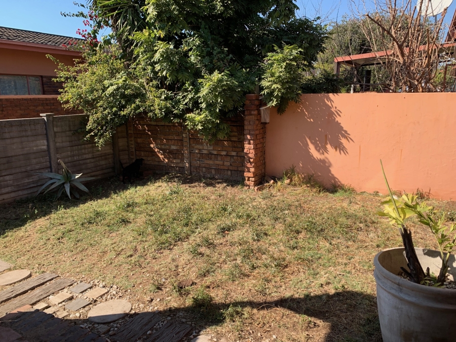 2 Bedroom Property for Sale in Hermanstad Gauteng