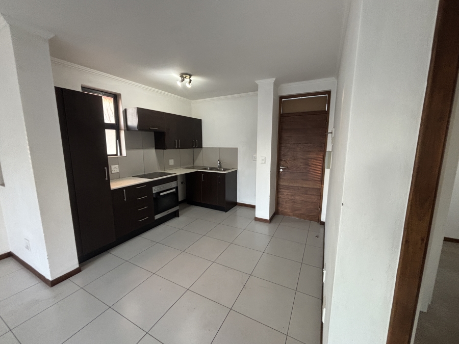 To Let 2 Bedroom Property for Rent in Jackal Creek Golf Estate Gauteng