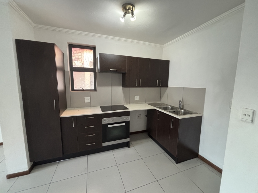 To Let 2 Bedroom Property for Rent in Jackal Creek Golf Estate Gauteng