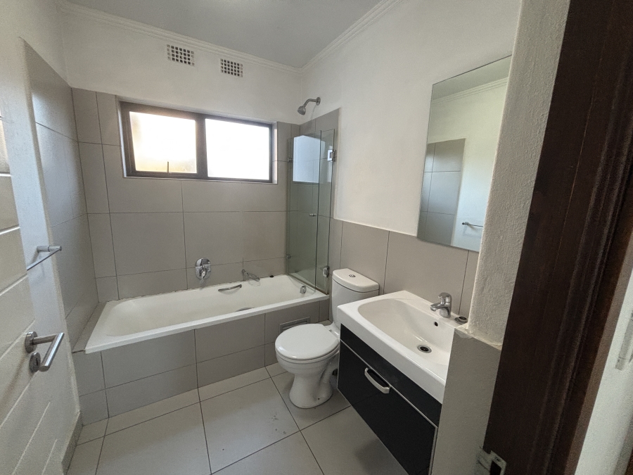 To Let 2 Bedroom Property for Rent in Jackal Creek Golf Estate Gauteng