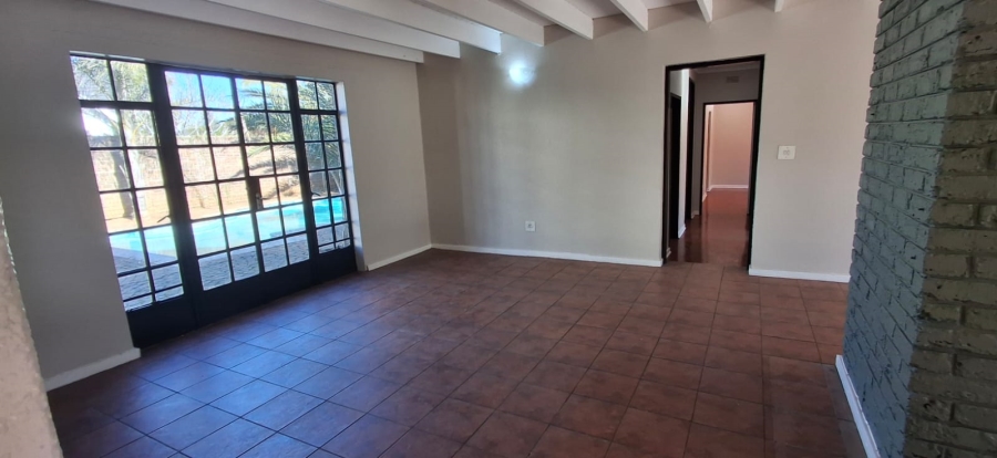 5 Bedroom Property for Sale in Freeway Park Gauteng