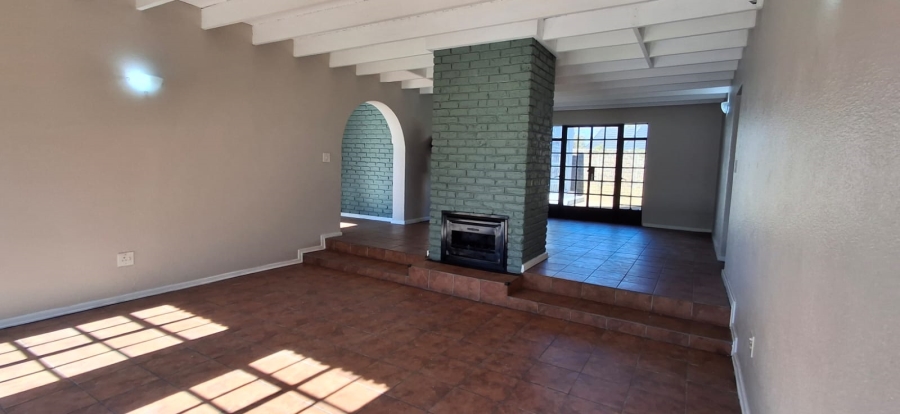 5 Bedroom Property for Sale in Freeway Park Gauteng