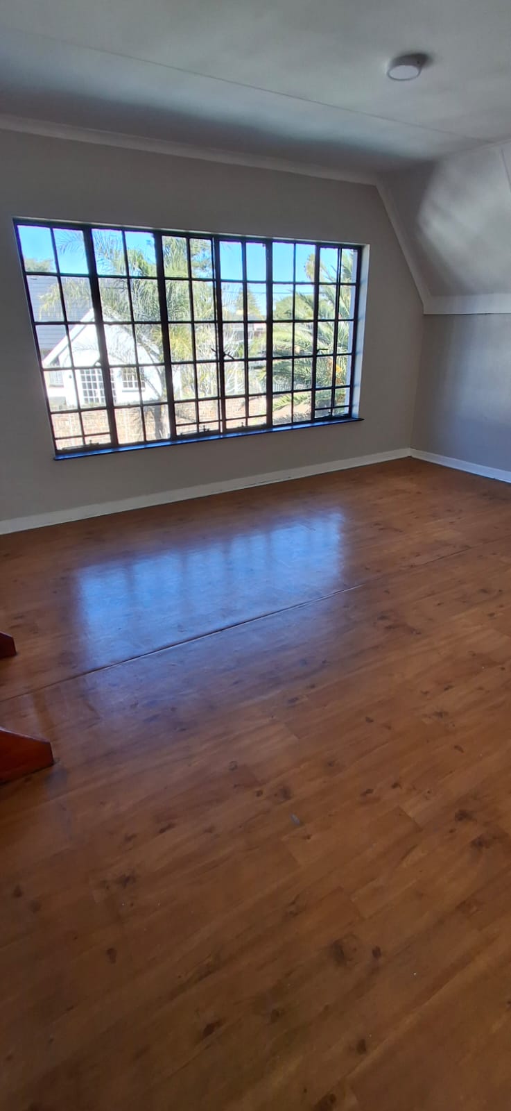 5 Bedroom Property for Sale in Freeway Park Gauteng