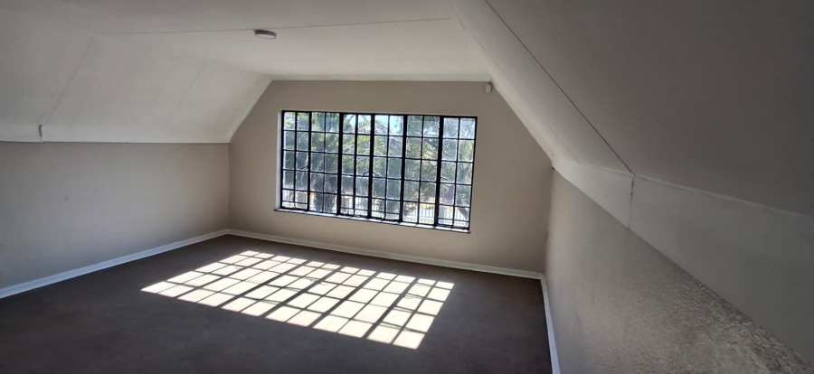 5 Bedroom Property for Sale in Freeway Park Gauteng