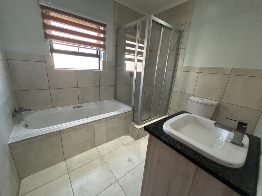 To Let 3 Bedroom Property for Rent in Kyalami Gauteng