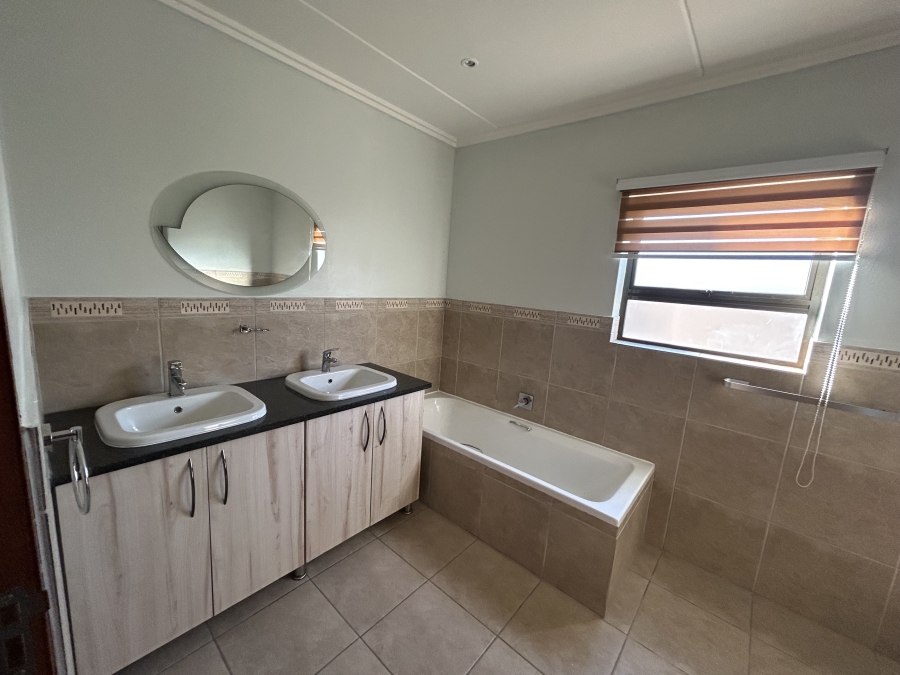 To Let 3 Bedroom Property for Rent in Kyalami Gauteng