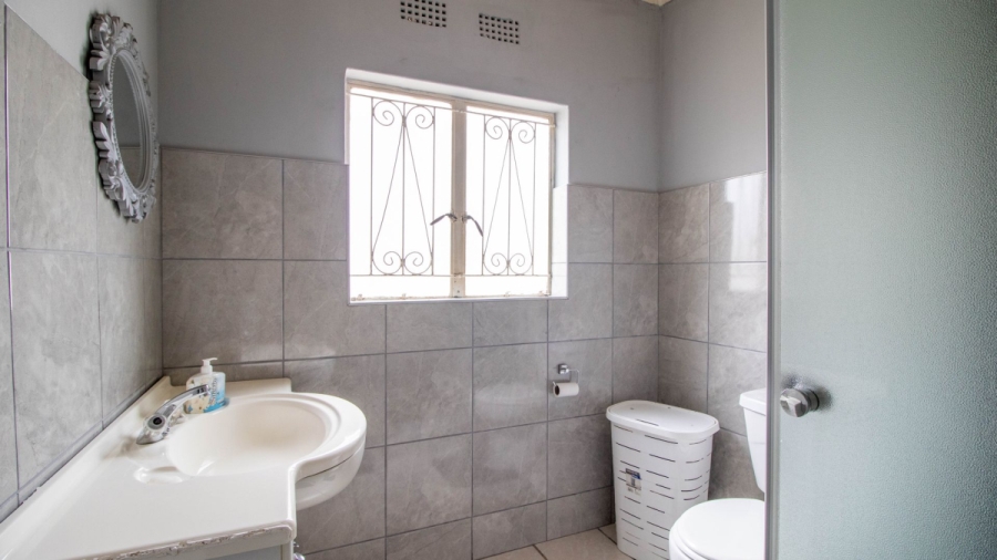 2 Bedroom Property for Sale in De Klerkshof Gauteng