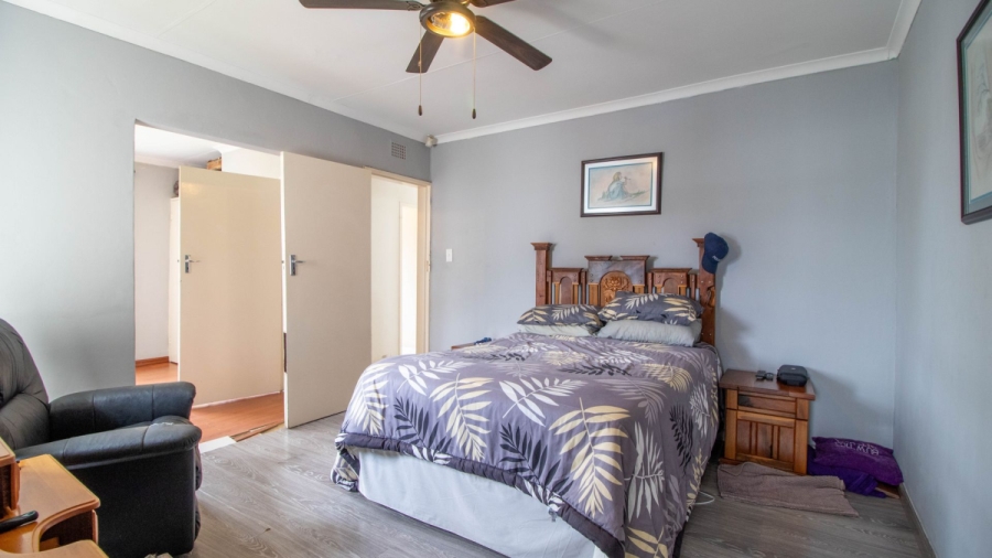 2 Bedroom Property for Sale in De Klerkshof Gauteng