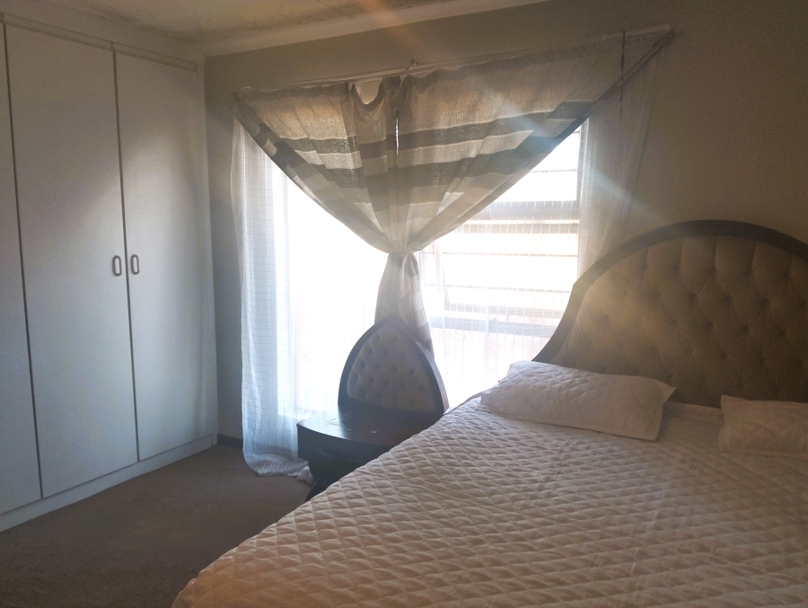 2 Bedroom Property for Sale in Bedfordview Gauteng