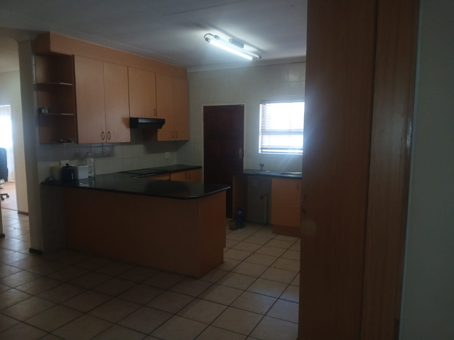 To Let 3 Bedroom Property for Rent in Noordheuwel Gauteng