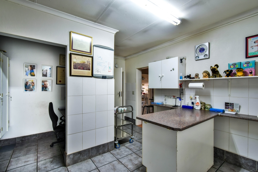 4 Bedroom Property for Sale in Garsfontein Gauteng