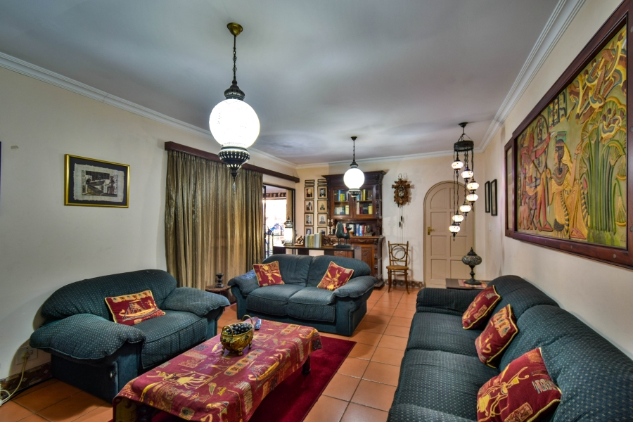 4 Bedroom Property for Sale in Garsfontein Gauteng