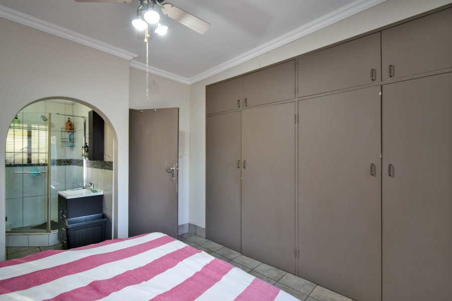 4 Bedroom Property for Sale in Garsfontein Gauteng
