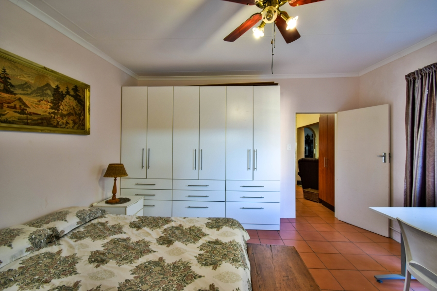 4 Bedroom Property for Sale in Garsfontein Gauteng
