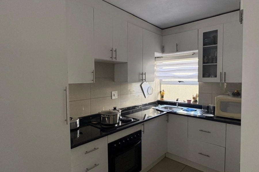 5 Bedroom Property for Sale in Zondi Gauteng