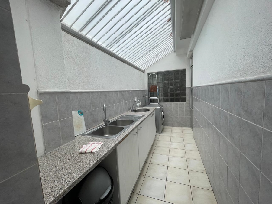 3 Bedroom Property for Sale in Northcliff Gauteng
