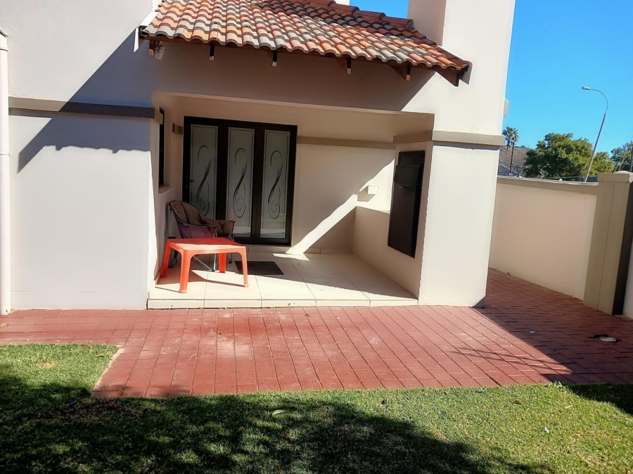 To Let 3 Bedroom Property for Rent in Strubensvallei Gauteng