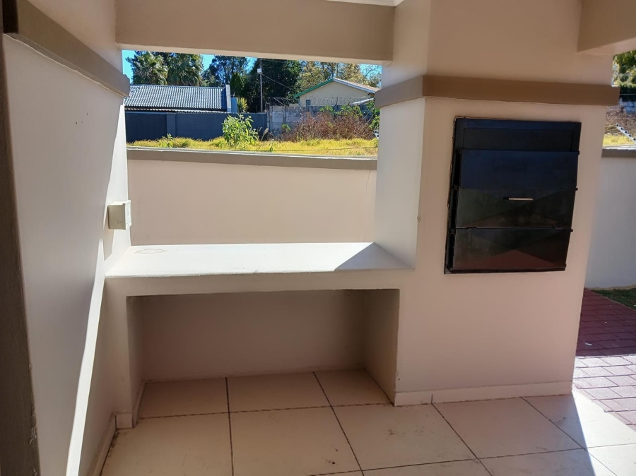 To Let 3 Bedroom Property for Rent in Strubensvallei Gauteng