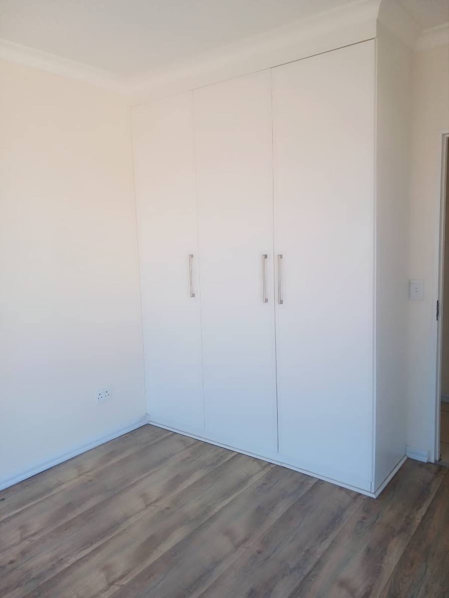 To Let 3 Bedroom Property for Rent in Strubensvallei Gauteng