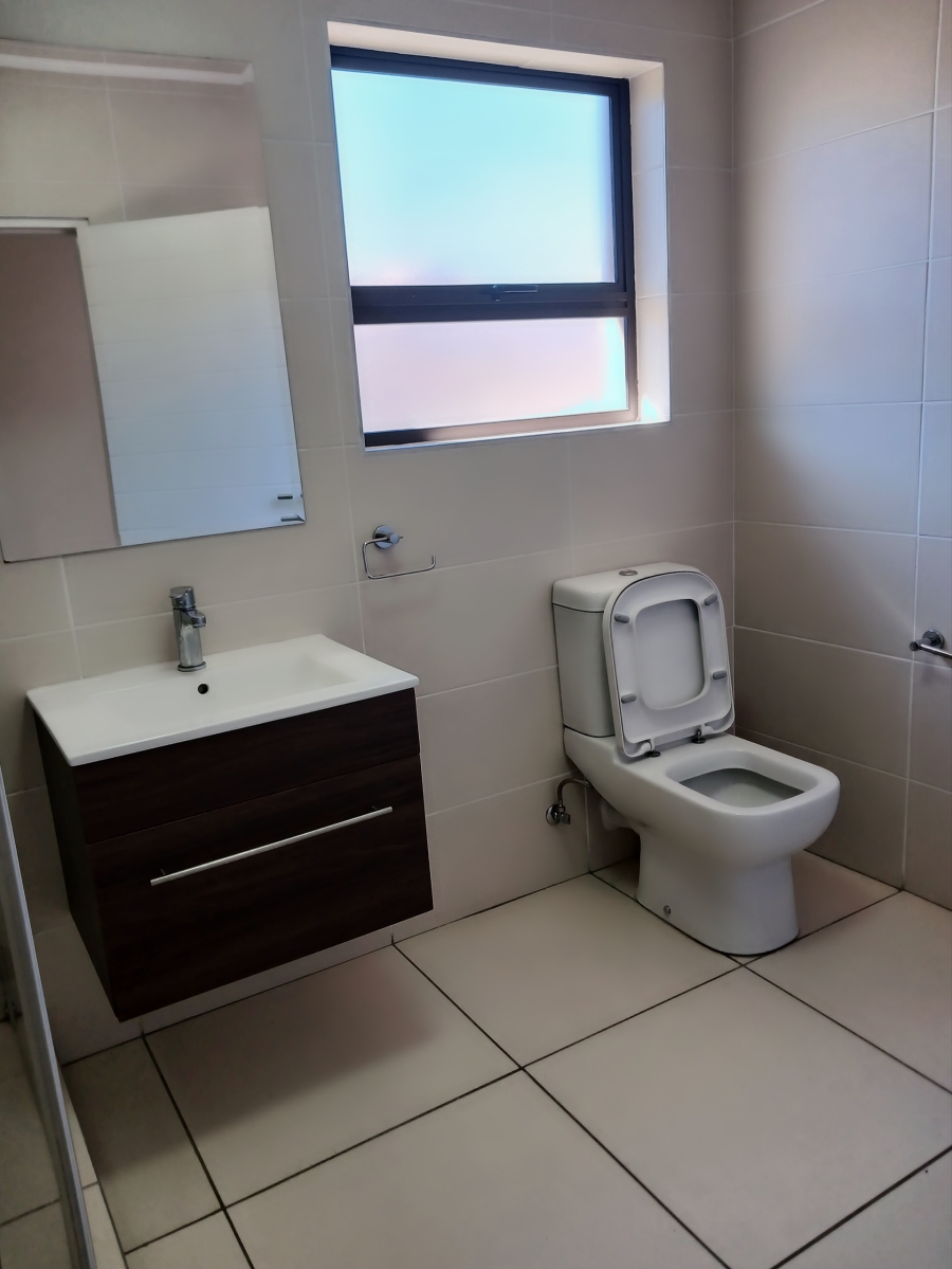 To Let 3 Bedroom Property for Rent in Strubensvallei Gauteng