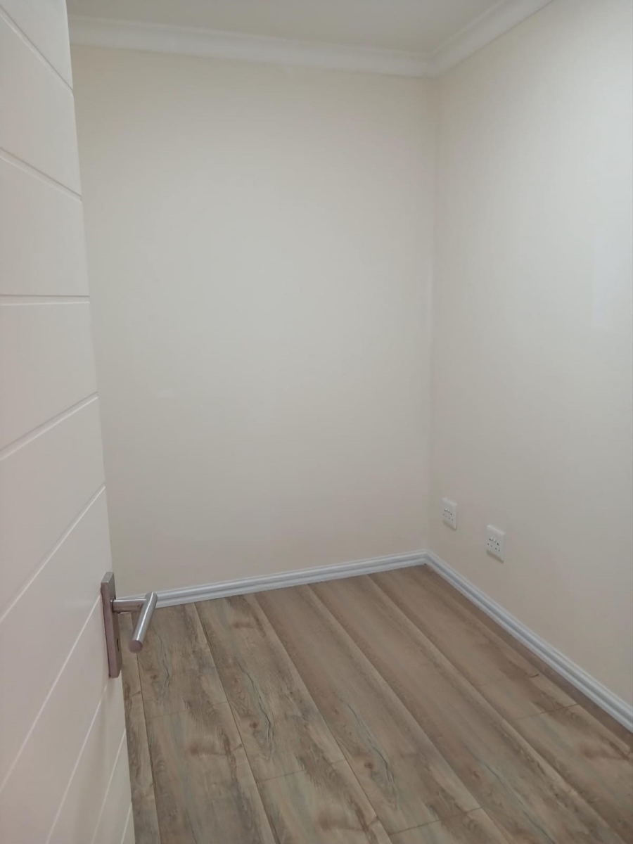 To Let 3 Bedroom Property for Rent in Strubensvallei Gauteng
