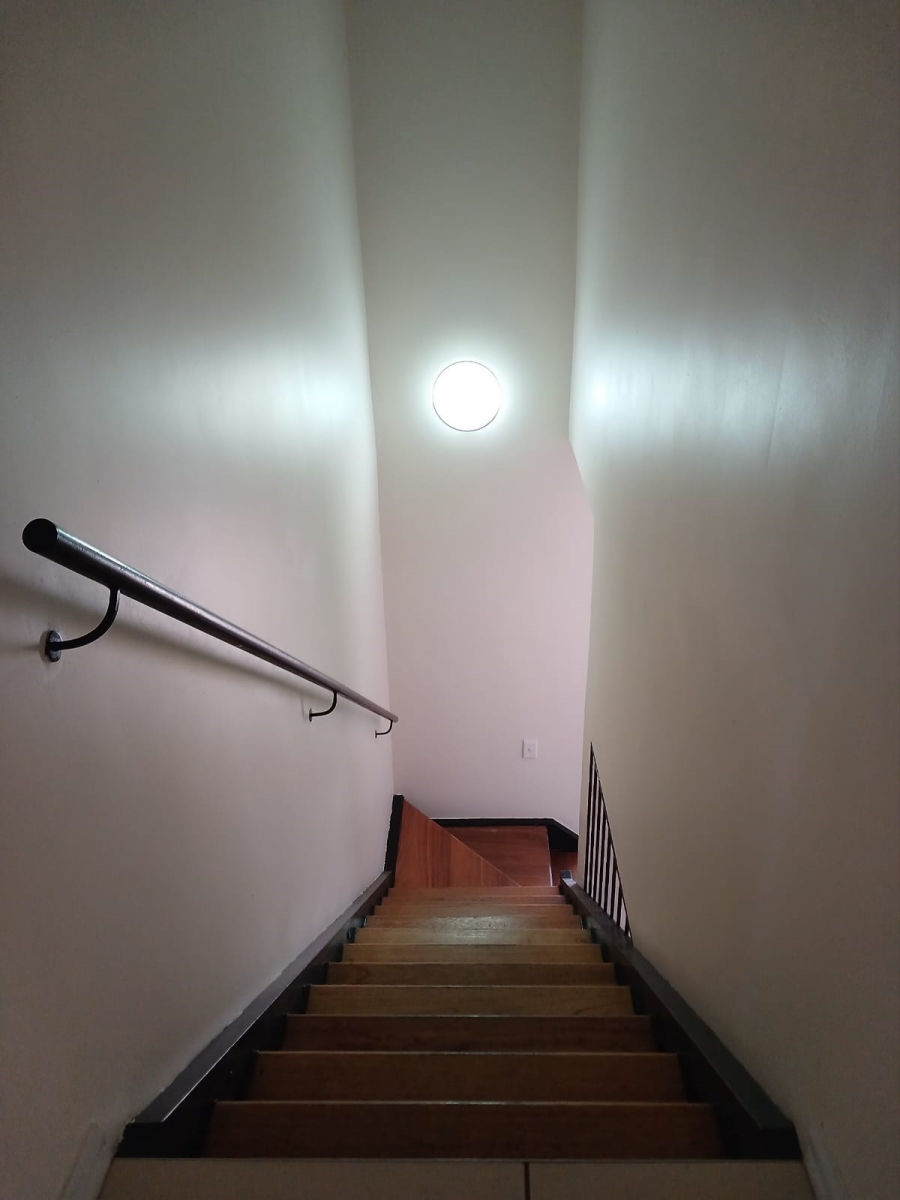 To Let 3 Bedroom Property for Rent in Strubensvallei Gauteng