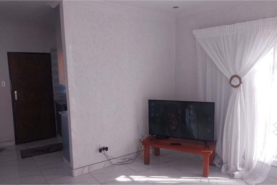 3 Bedroom Property for Sale in Protea North Gauteng