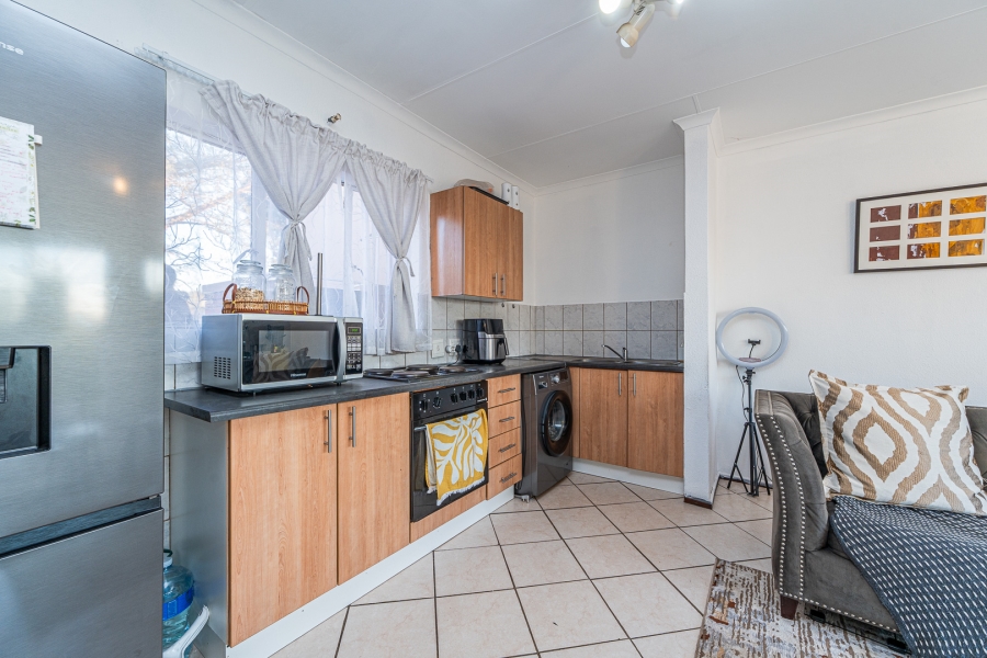 1 Bedroom Property for Sale in Willowbrook Gauteng