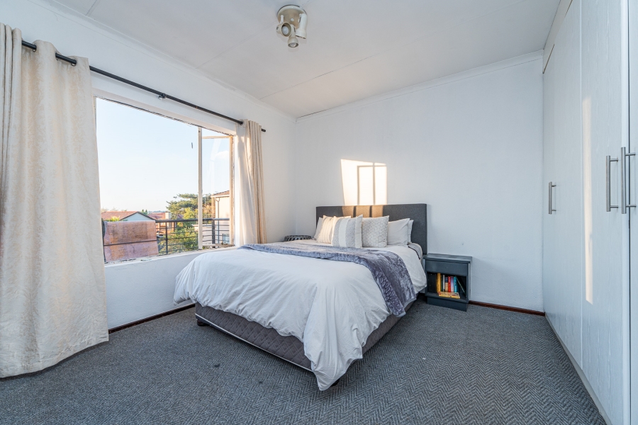 1 Bedroom Property for Sale in Willowbrook Gauteng