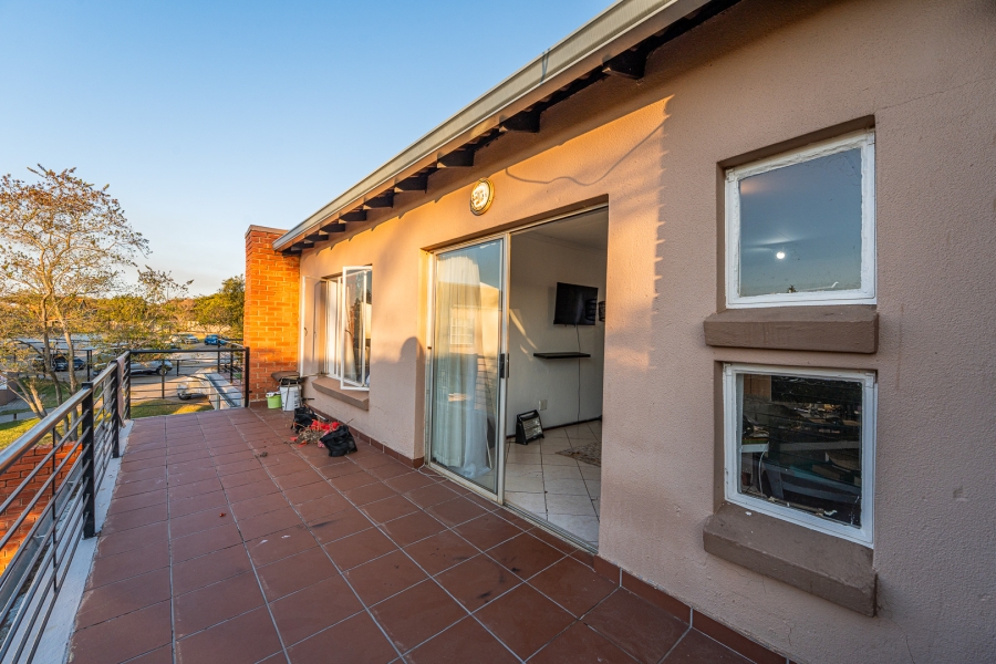 1 Bedroom Property for Sale in Willowbrook Gauteng