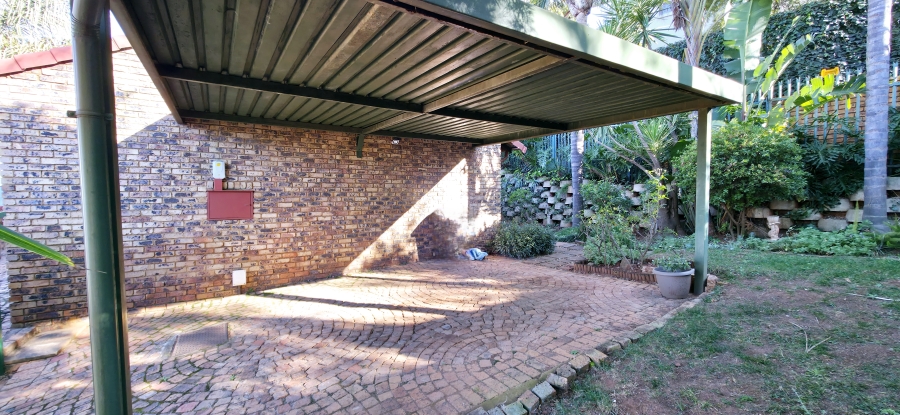 4 Bedroom Property for Sale in Faerie Glen Gauteng