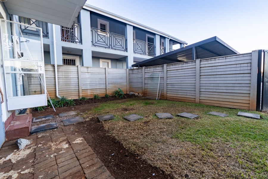 To Let 2 Bedroom Property for Rent in Weltevreden Park Gauteng