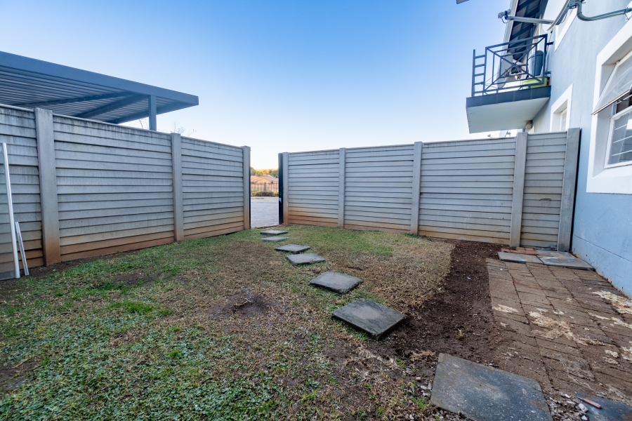 To Let 2 Bedroom Property for Rent in Weltevreden Park Gauteng