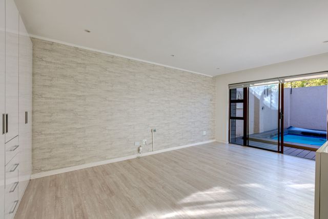 To Let 4 Bedroom Property for Rent in Morningside Gauteng