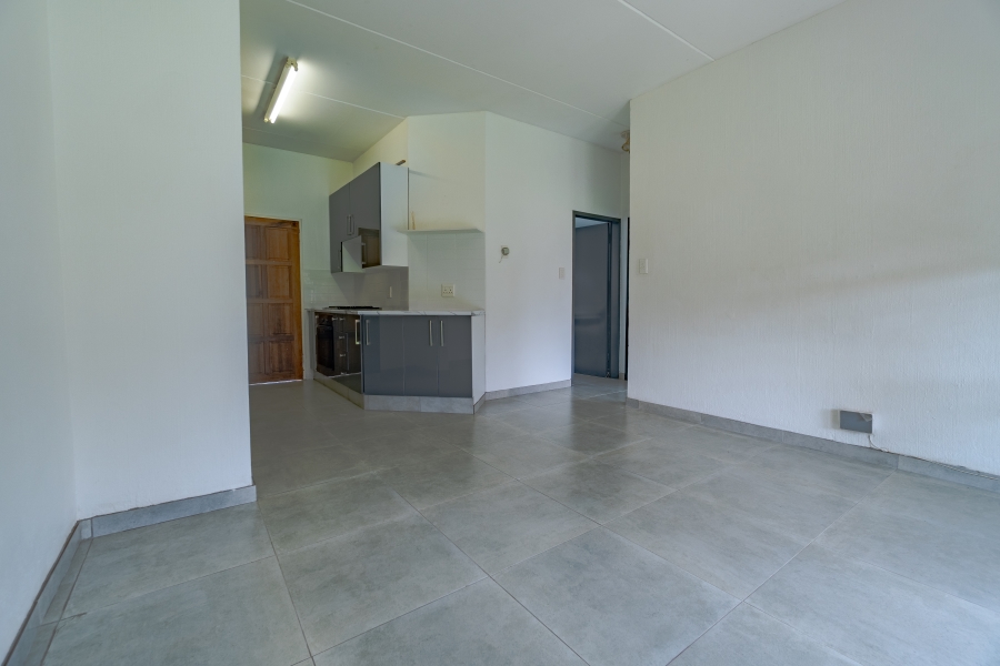 To Let 2 Bedroom Property for Rent in Allens Nek Gauteng