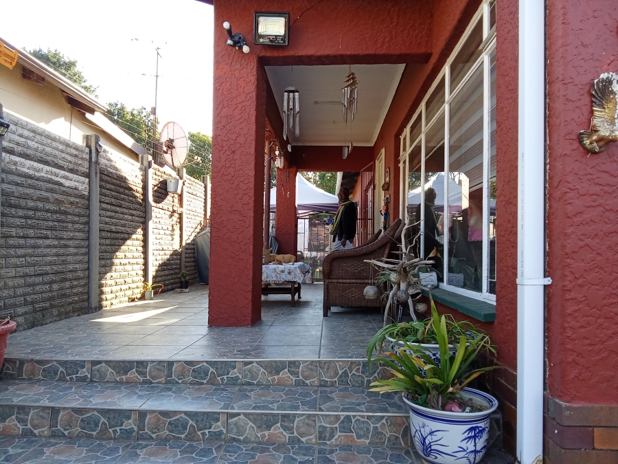 3 Bedroom Property for Sale in Roodepoort North Gauteng