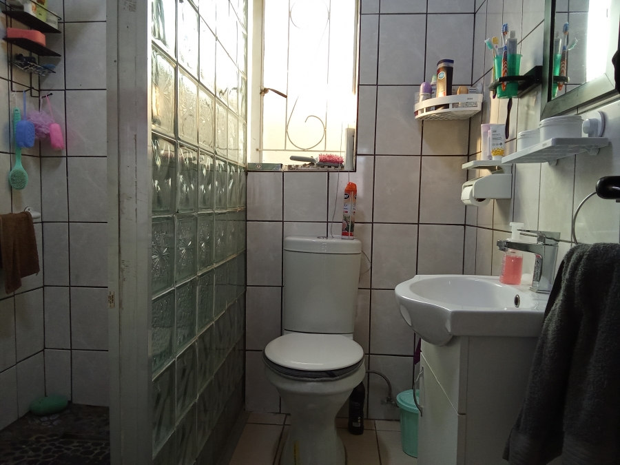 3 Bedroom Property for Sale in Roodepoort North Gauteng
